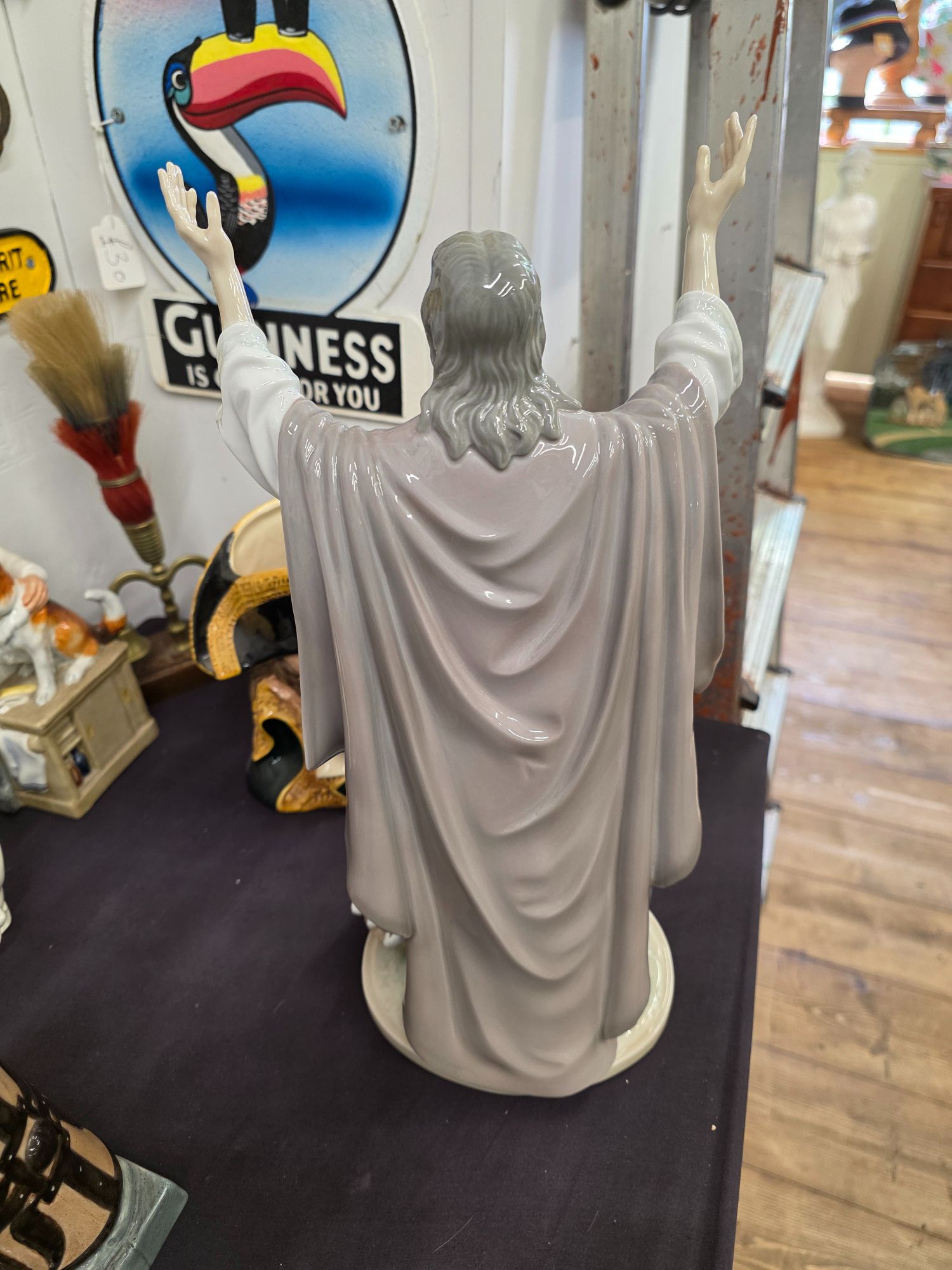 Lladro Jesus with bead and fish