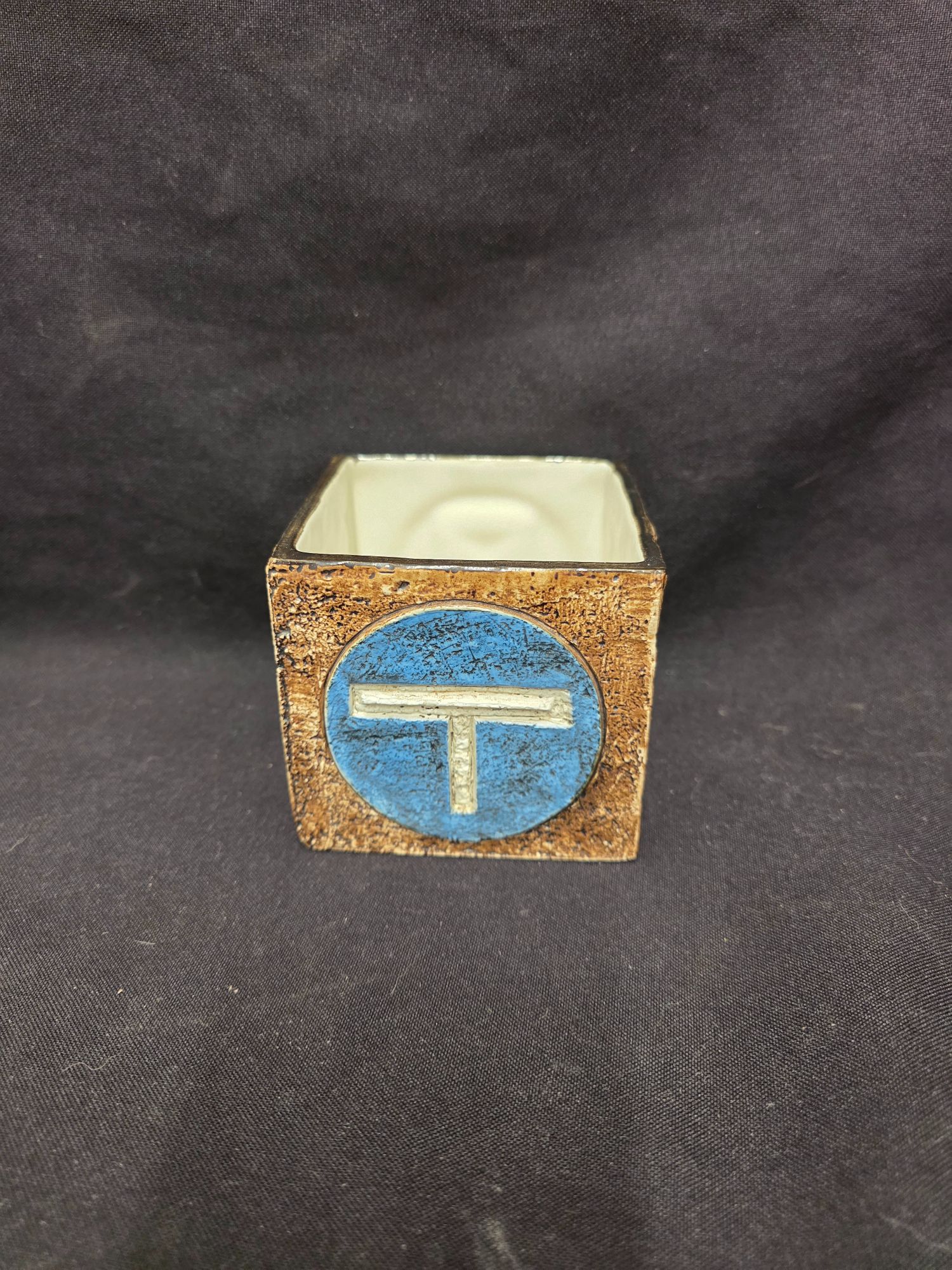 Troika cube vase