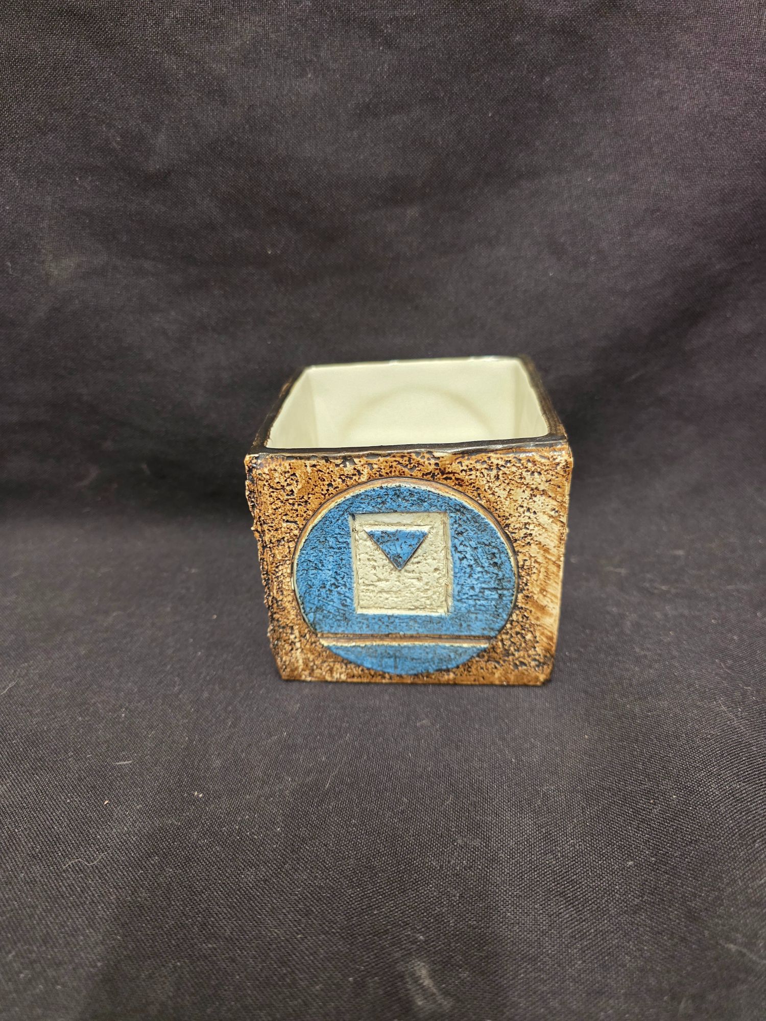 Troika cube vase