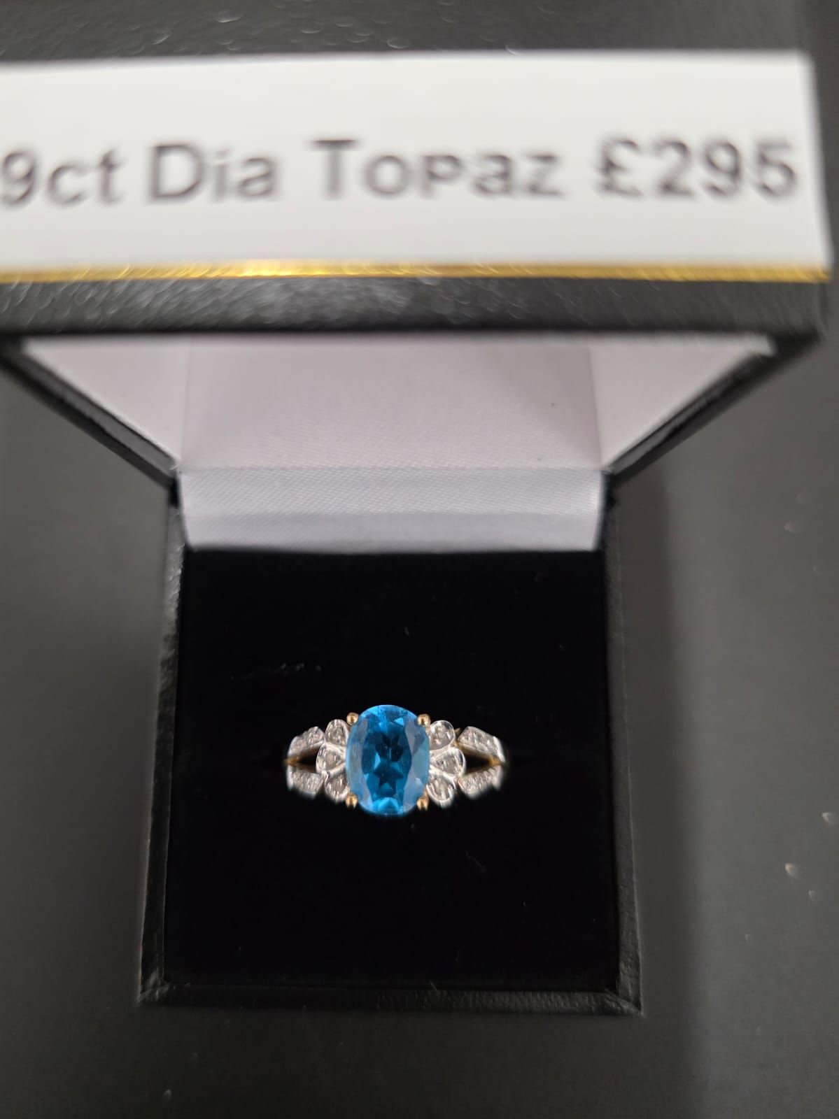 9ct diamond and topaz ring
