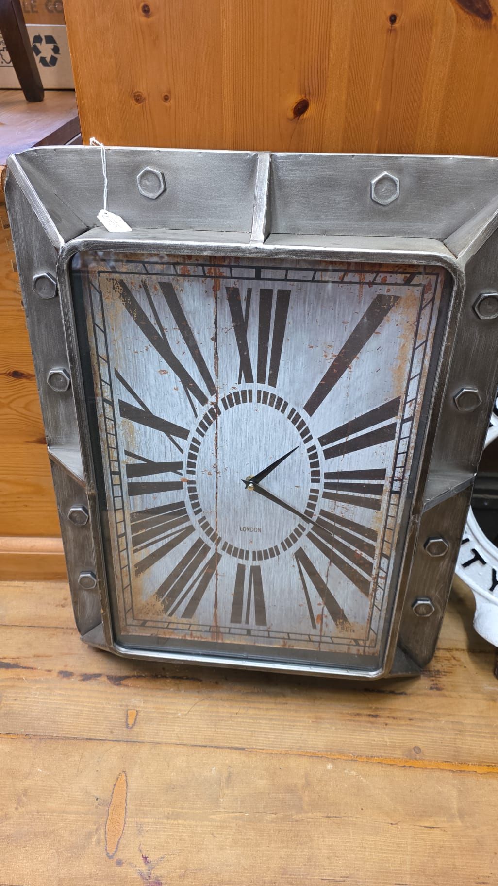 Wall clock